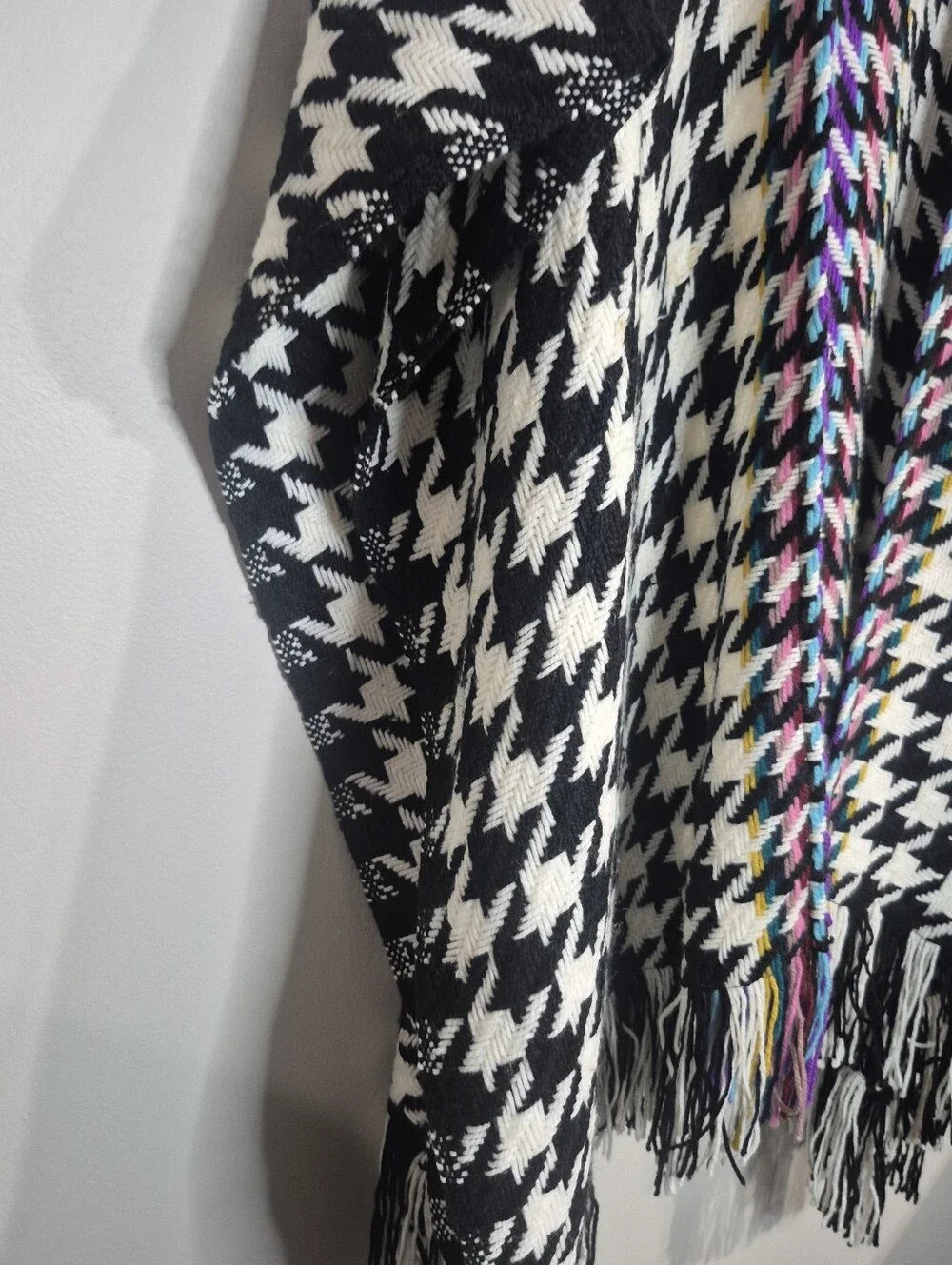 CHICO'S One Size Ruana Wrap